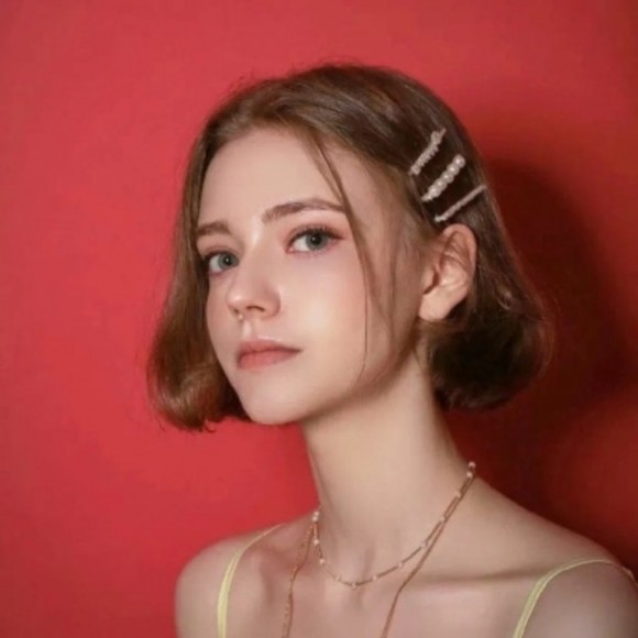 Meet your Posher, Erin - Picture 1 of 1